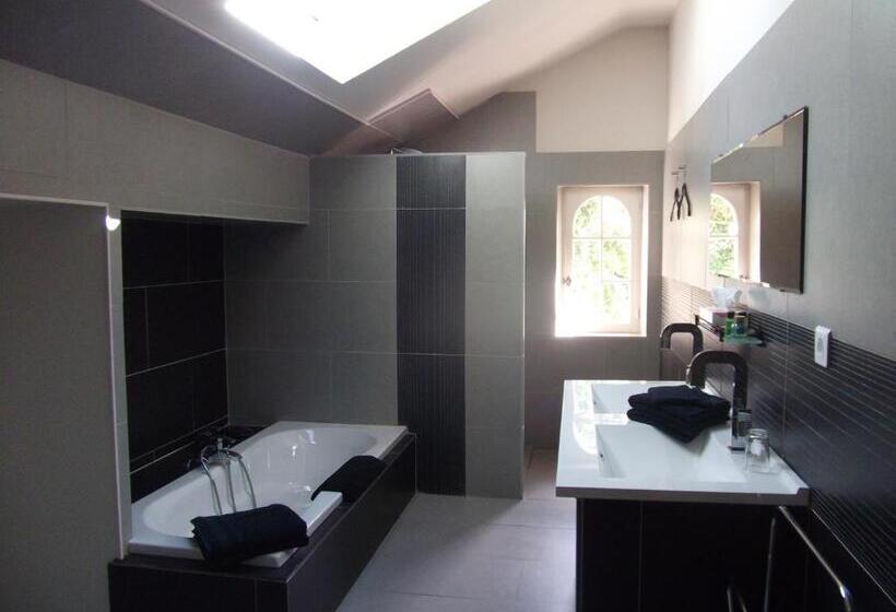 مبيت وإفطار Manoir Larcouillet