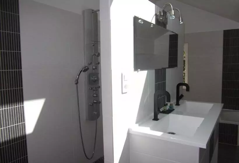 Aamiaismajoitus (B&B) Manoir Larcouillet