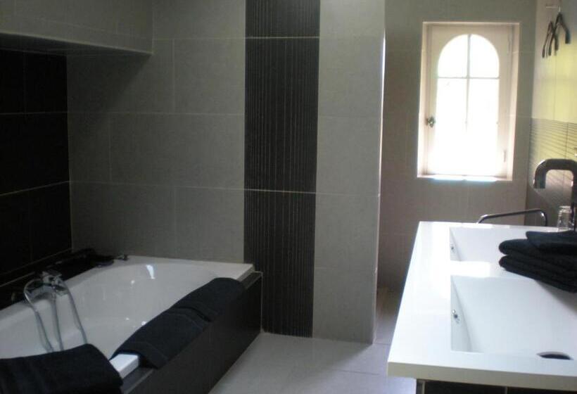 مبيت وإفطار Manoir Larcouillet