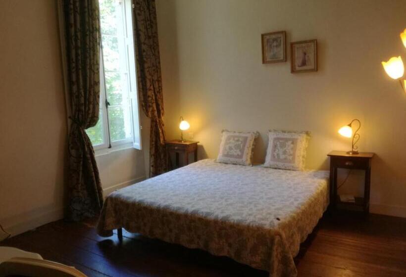 مبيت وإفطار Manoir Larcouillet