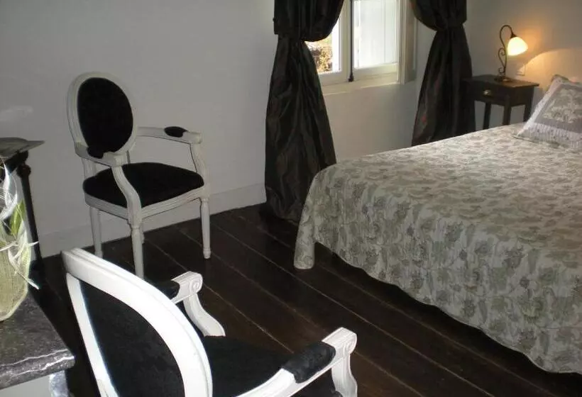 Aamiaismajoitus (B&B) Manoir Larcouillet