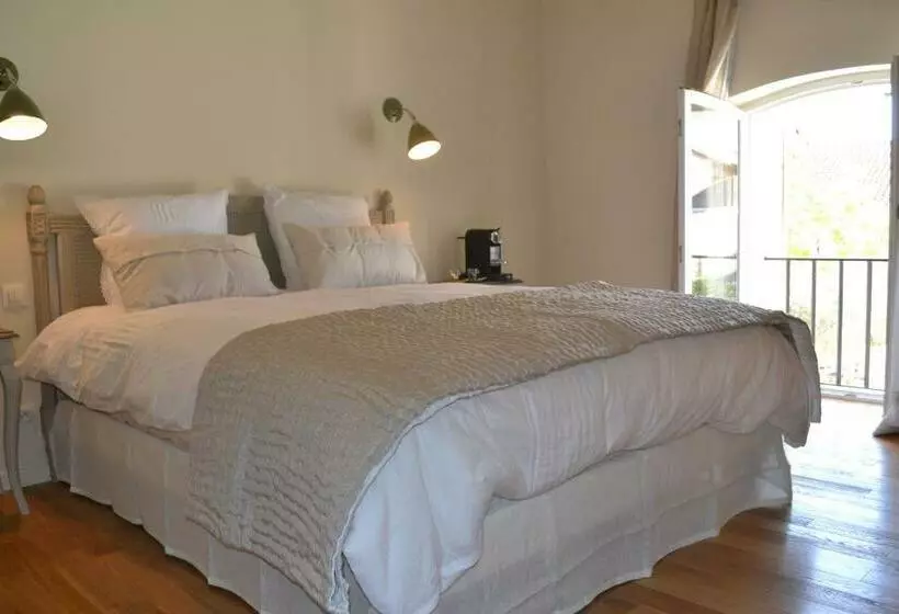 Aamiaismajoitus (B&B) Mas à L Improviste