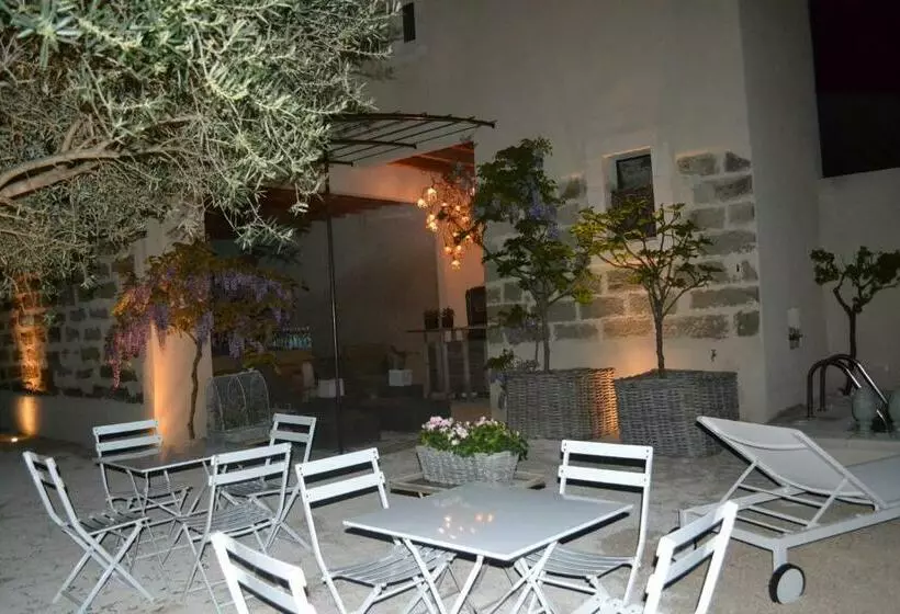 Aamiaismajoitus (B&B) Mas à L Improviste