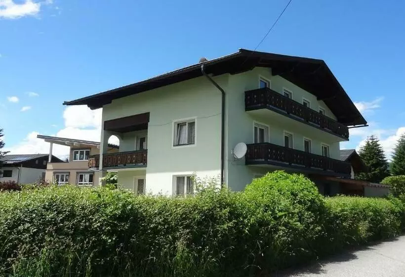 ペンション Appartements Gassner