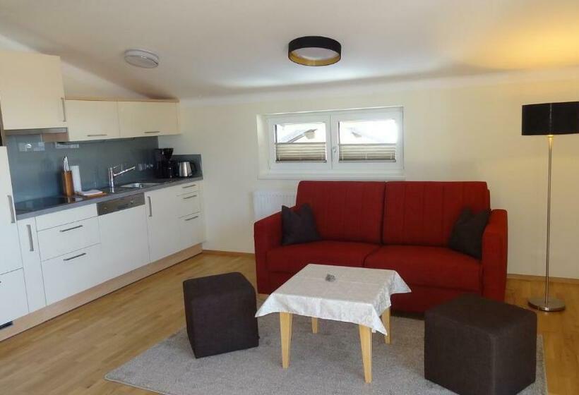 ペンション Appartements Gassner