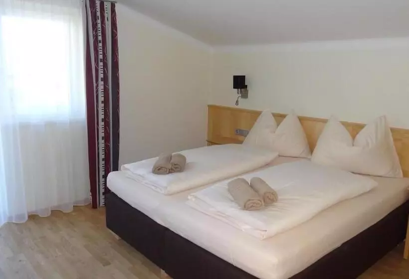 ペンション Appartements Gassner