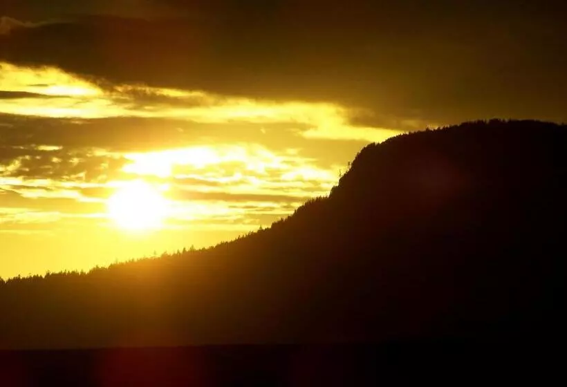 Majatalo Eaglenest Manor Cowichan