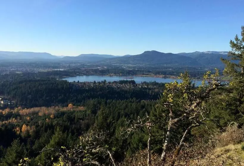 Majatalo Eaglenest Manor Cowichan