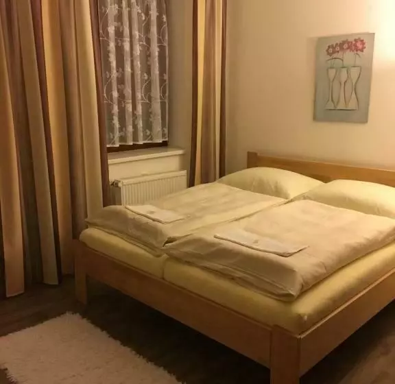 Majatalo Penzion Na Solné Stezce