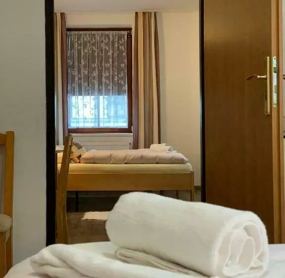 Majatalo Penzion Na Solné Stezce