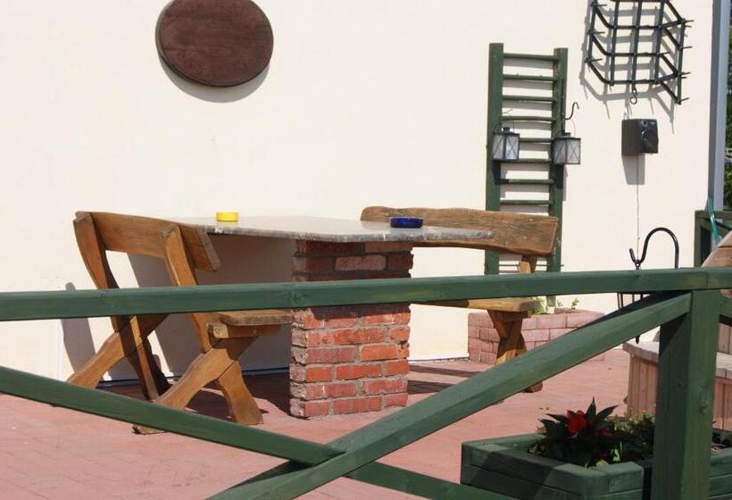 پانسیون Traku Horizontai