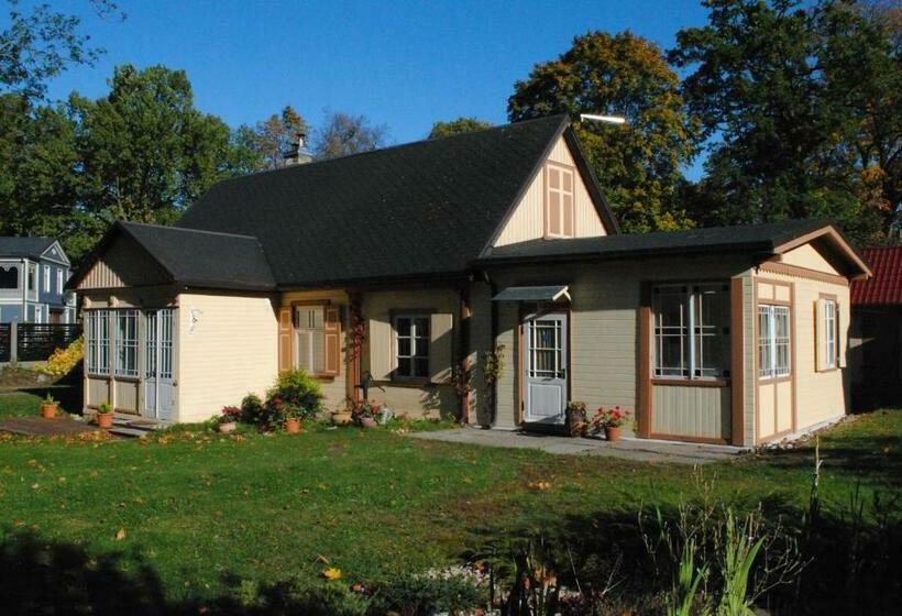 پانسیون Villa Irbe