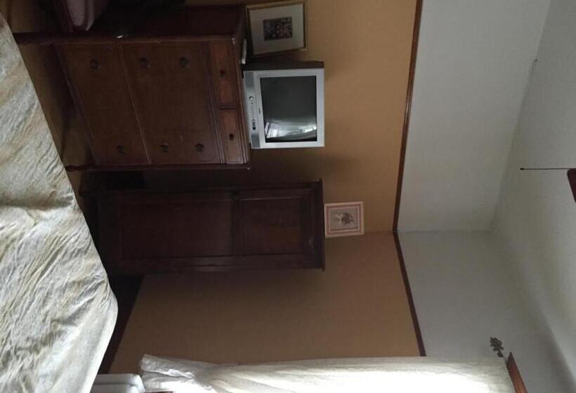 旅馆 Le Petit Château Montebello B&b