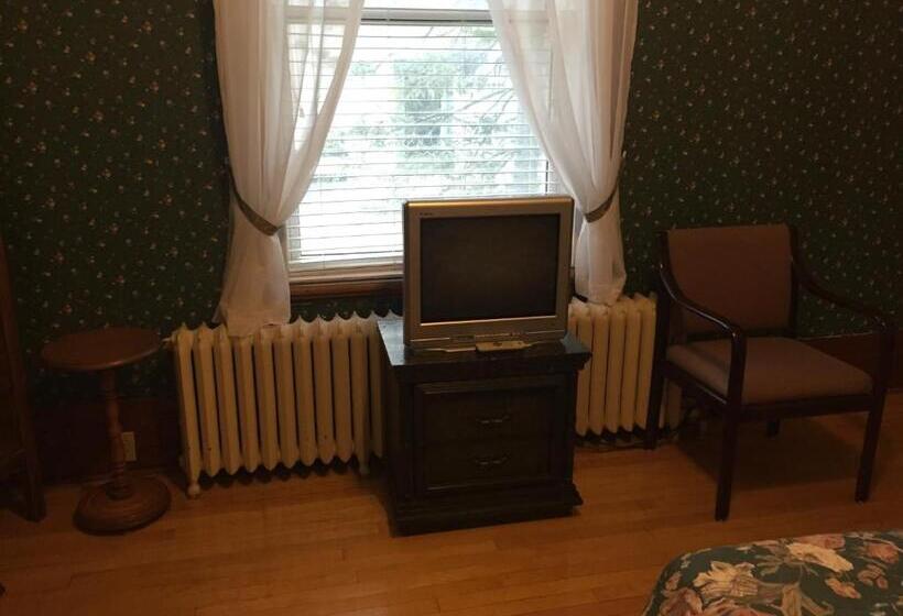 旅馆 Le Petit Château Montebello B&b