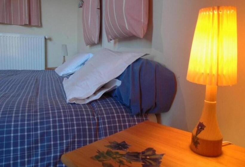 تختخواب و صبحانه Chalet L Angélique