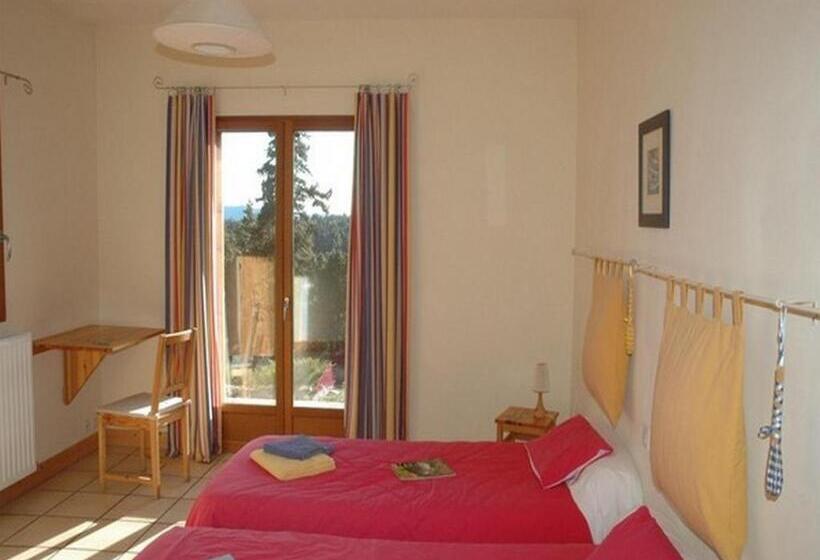 تختخواب و صبحانه Chalet L Angélique