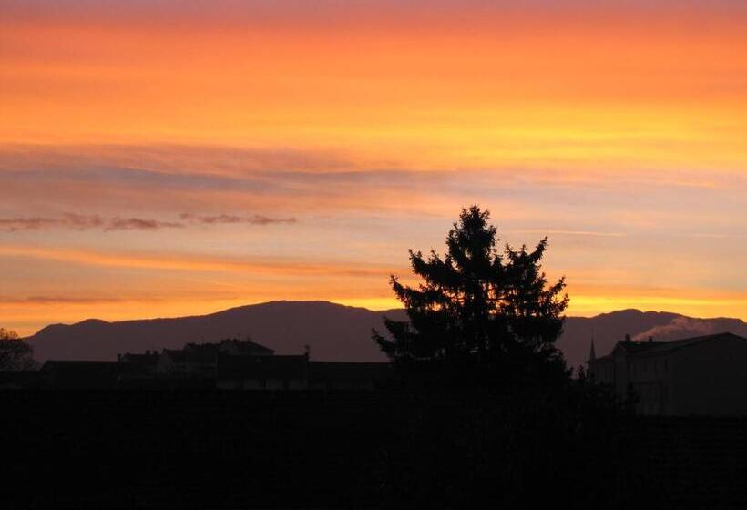 민박 Chambres D Hôtes Les Muriers