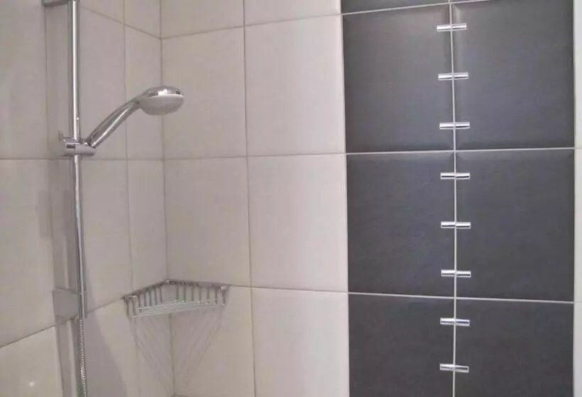 Aamiaismajoitus (B&B) Chambres D Hôtes Les Muriers