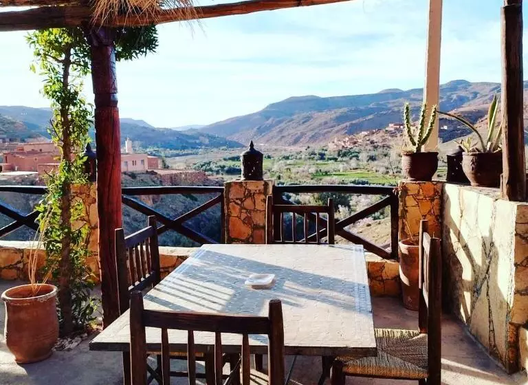 Aamiaismajoitus (B&B) Dar Isselday