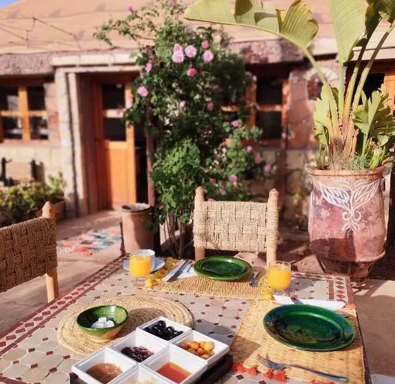 Aamiaismajoitus (B&B) Dar Isselday