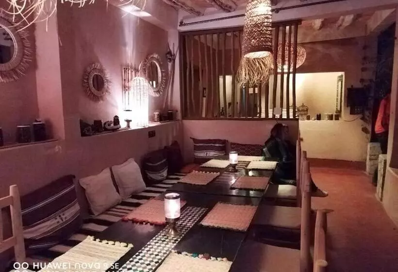 Aamiaismajoitus (B&B) Dar Isselday