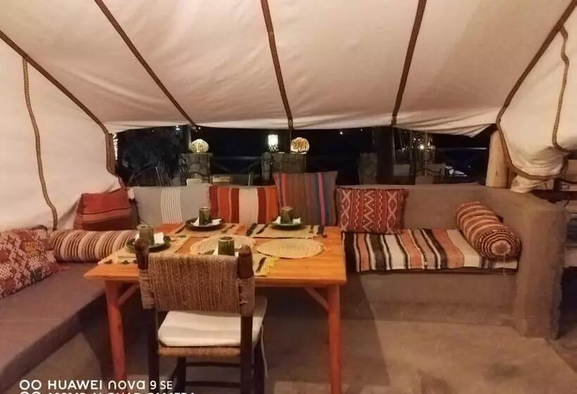 Aamiaismajoitus (B&B) Dar Isselday