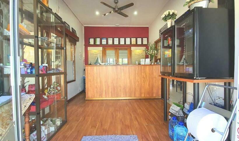 ペンション Dive Inn Guesthouse