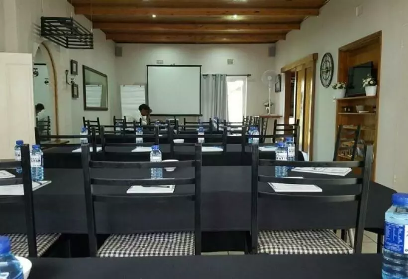 ペンション Dive Inn Guesthouse