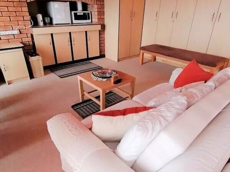 Majatalo Lewens Essens On C