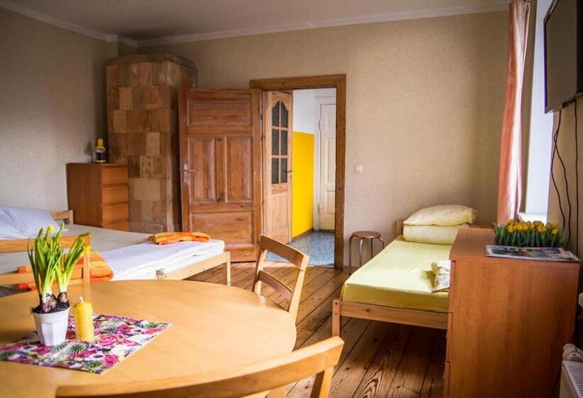 پانسیون Medainie Apartamenti