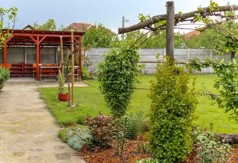 Pension Ladyna