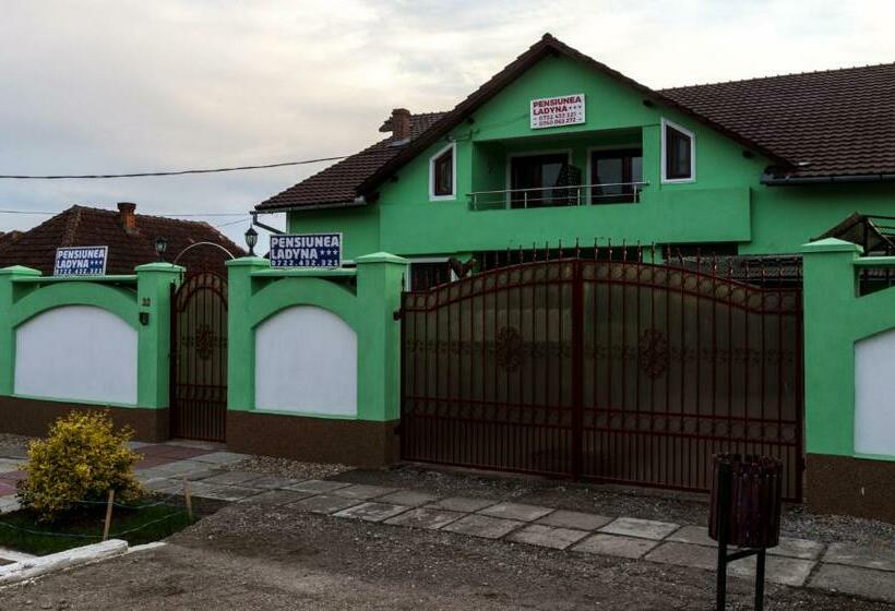 Pension Ladyna