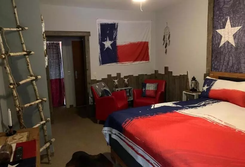 Retkeilymaja Longhorn Ranch Countryhotel   Garni