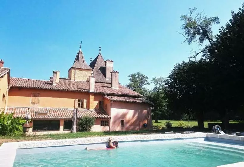 Aamiaismajoitus (B&B) Château De La Venerie