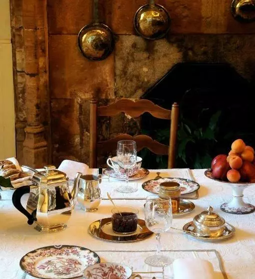 Aamiaismajoitus (B&B) Château De La Venerie