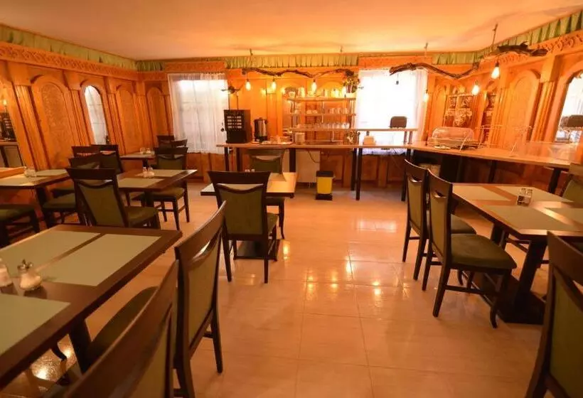 Aamiaismajoitus (B&B) Fészek Fogadó   Pension Nest