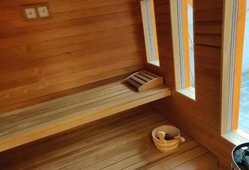 Aamiaismajoitus (B&B) Fészek Fogadó   Pension Nest