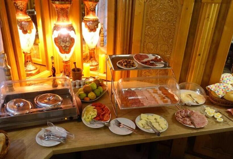 Nocleg ze śniadaniem Fészek Fogadó   Pension Nest