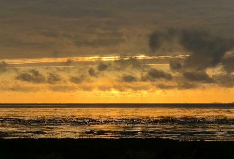 مبيت وإفطار Het Huis Van De Wadden