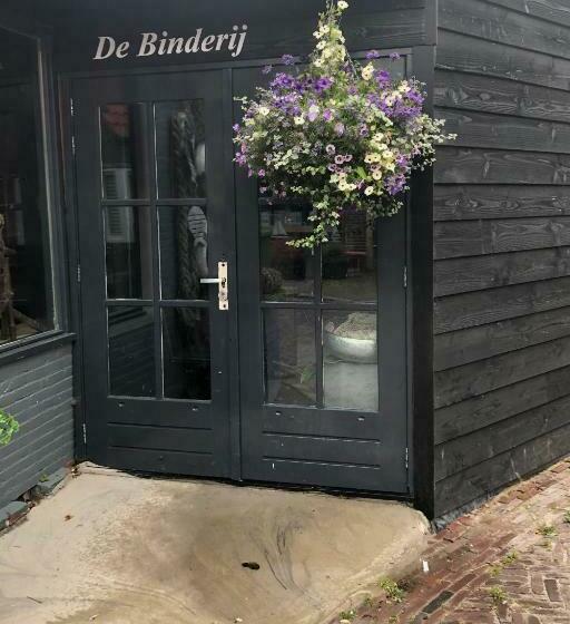 مبيت وإفطار Het Huis Van De Wadden