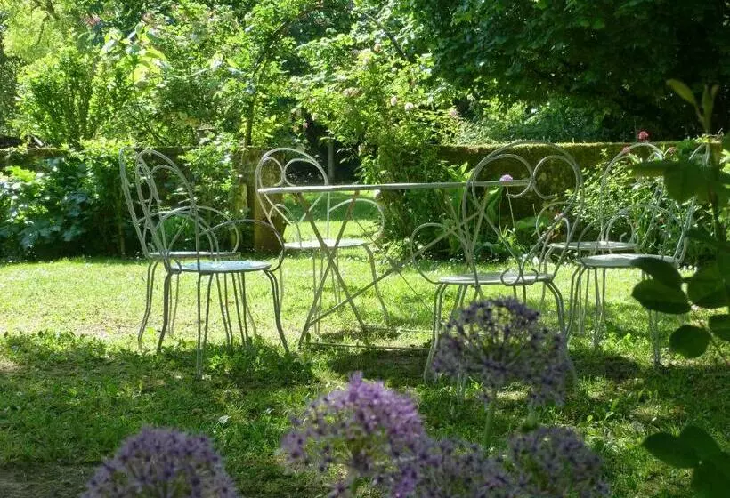 Aamiaismajoitus (B&B) Le Clos De La Chesneraie