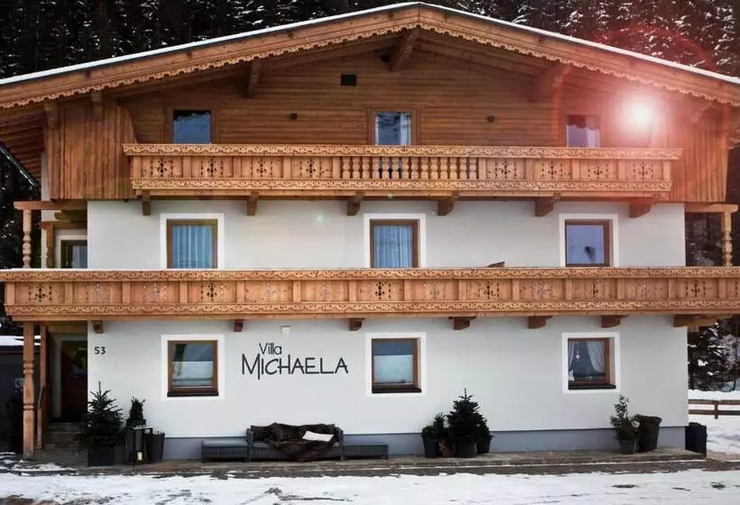 پانسیون Villa Michaela