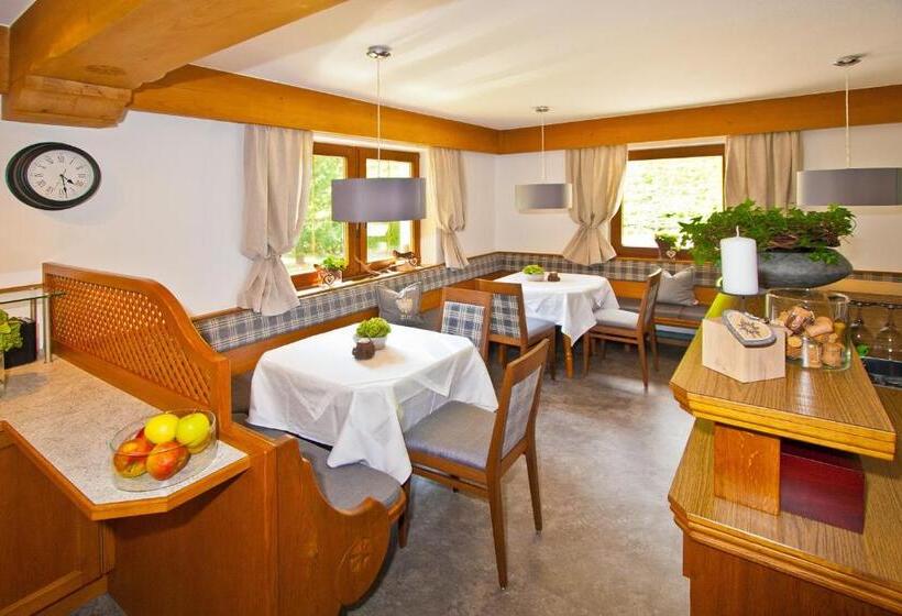 Pensió Villa Michaela