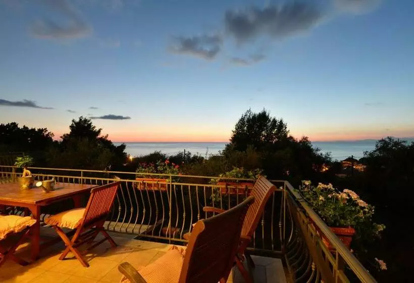 Villa Elaia