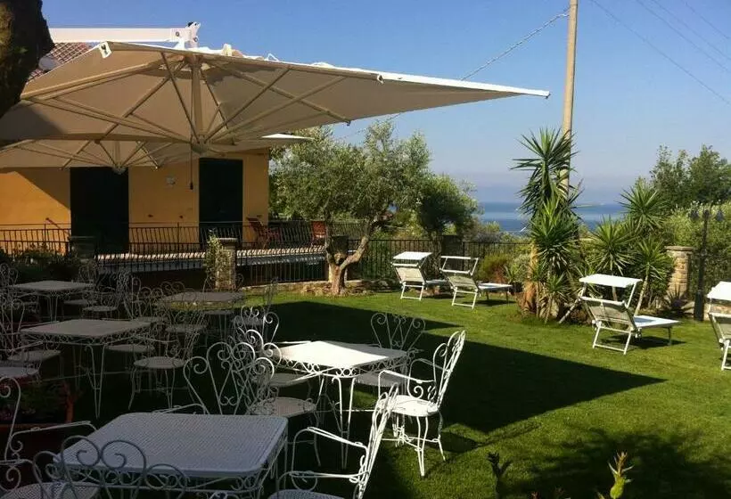 Villa Elaia