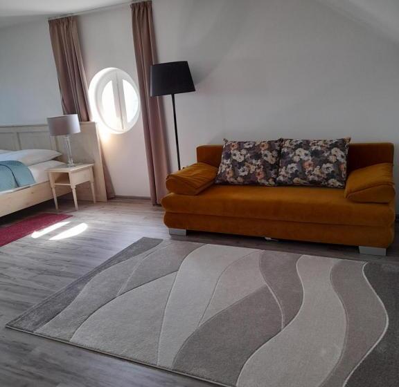 ベッドアンドブレックファースト Rosenberg Kúria