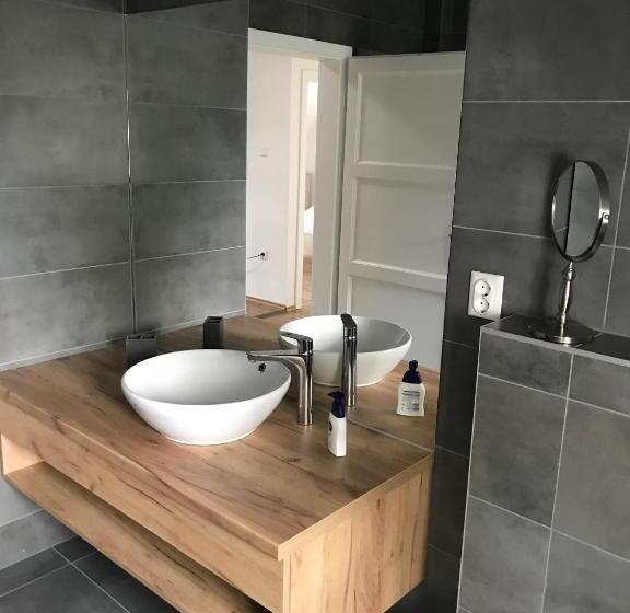 ベッドアンドブレックファースト Rosenberg Kúria