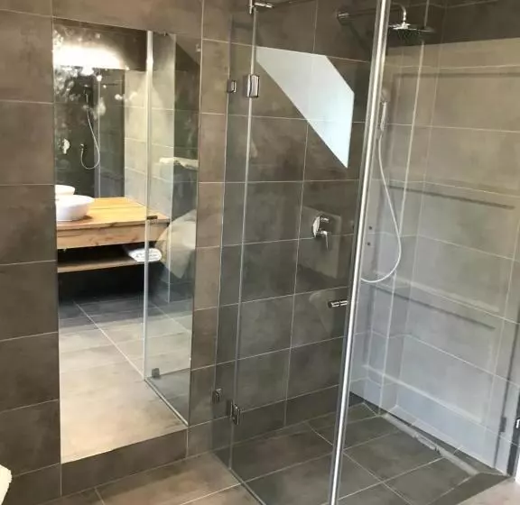 Aamiaismajoitus (B&B) Rosenberg Kúria