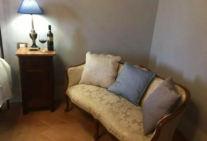 Cordella In Valdorcia Truffle And Olive Oil Resort