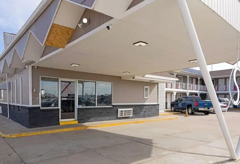 Circle S Motel Cozad I 80